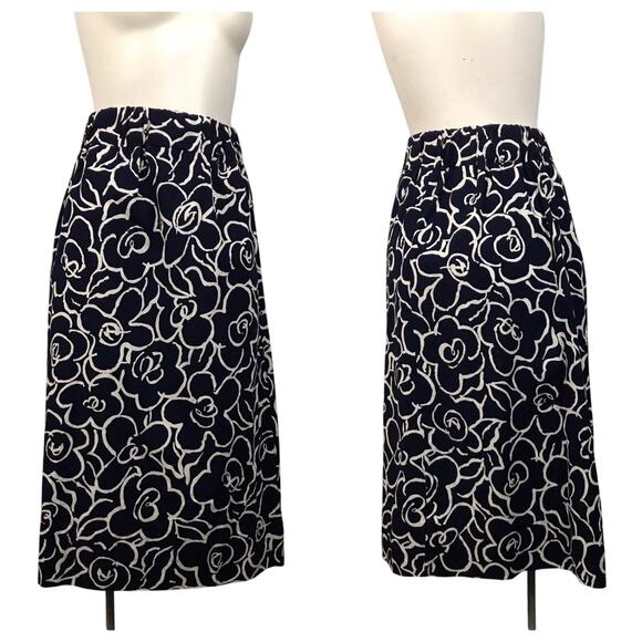 Vintage 1980s Navy Blue and White Floral Skirt with Pockets / Women’s M/L - Picture 4 of 5